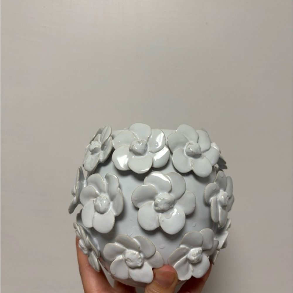 White 3D Floral Ceramic Vase
